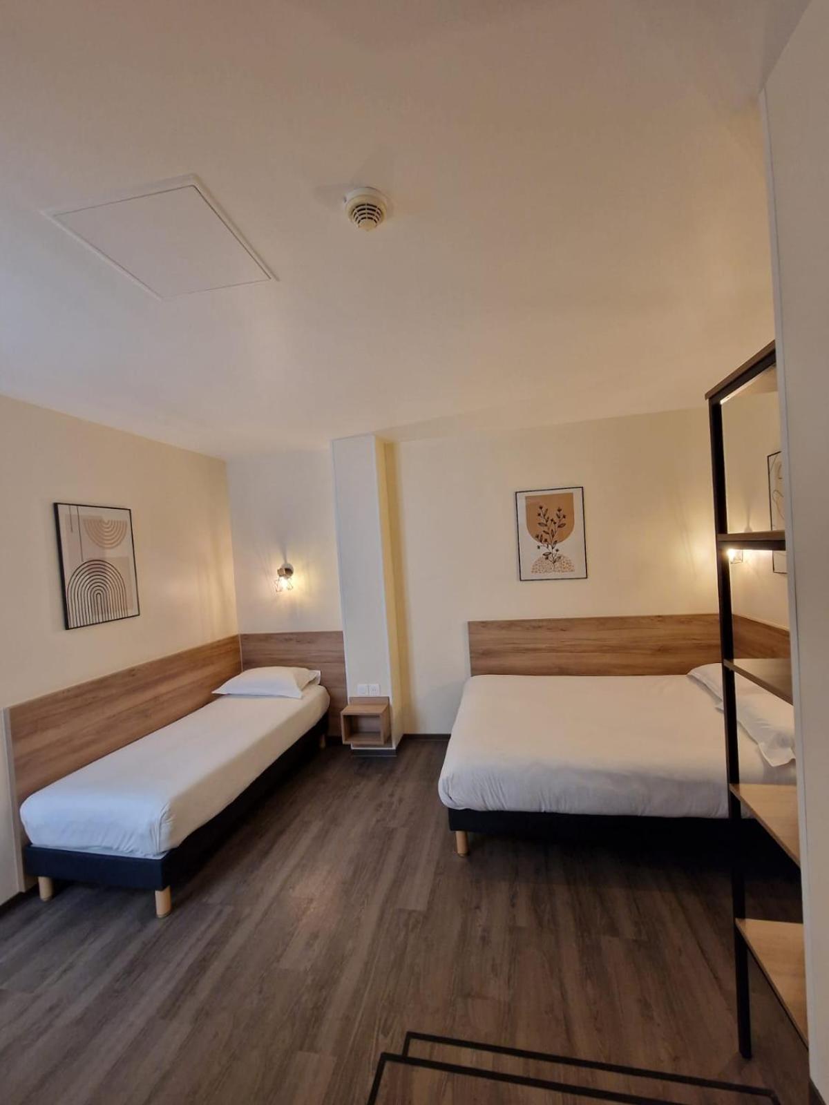 Hôtel D'Anjou Levallois-Perret Buitenkant foto